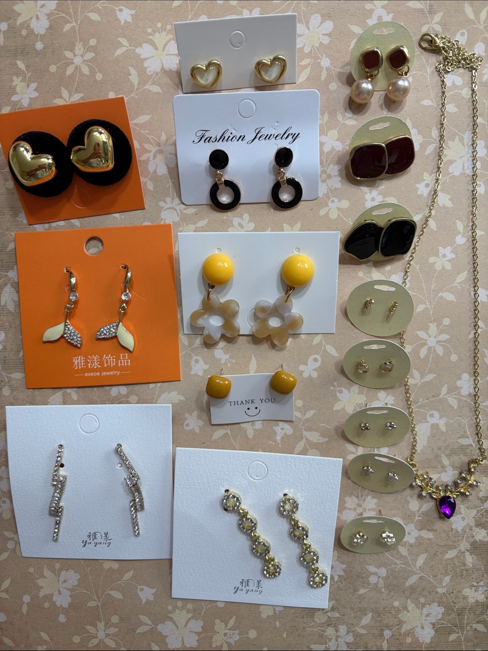 Gold Tone costume, jewelry bundle 20 or best offer